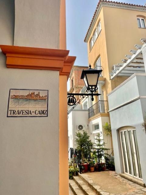 Gatu Sherry, Junto Puerto Deportivo Y Playa " Preferente Mayores De 25 Anos Y Familias " إل بويرتو دي سانتا ماريا المظهر الخارجي الصورة