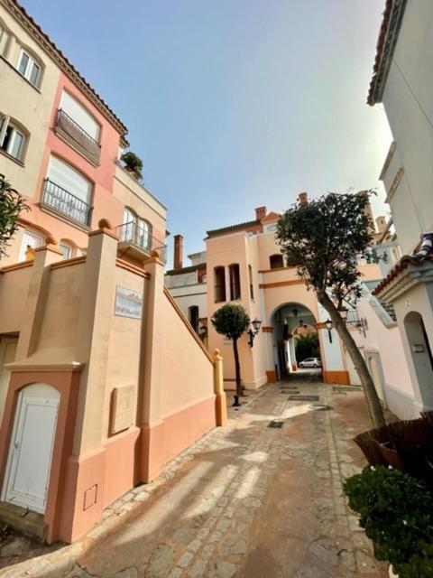 Gatu Sherry, Junto Puerto Deportivo Y Playa " Preferente Mayores De 25 Anos Y Familias " إل بويرتو دي سانتا ماريا المظهر الخارجي الصورة